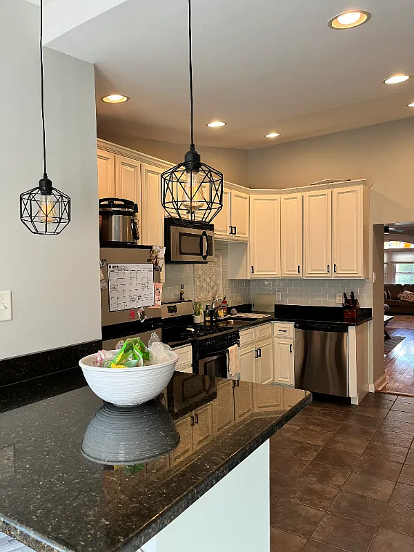 Welcome to 4429 Fleming Street! — Photo 2