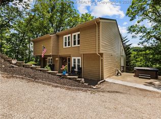 791 Suncrest Rd, South Charleston, WV 25303