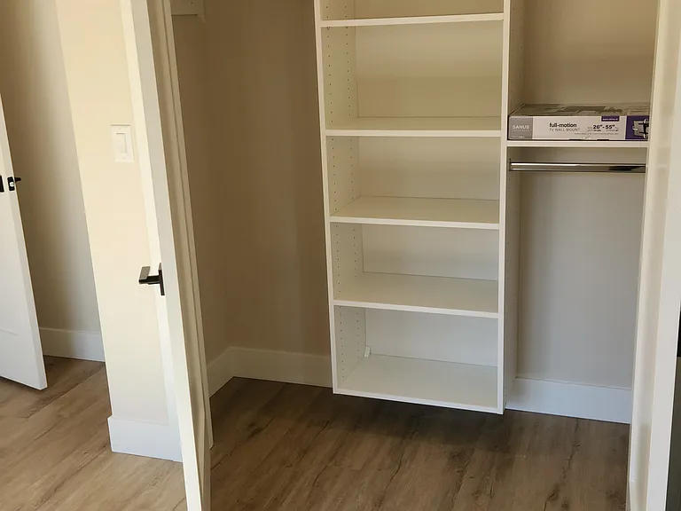 Bedroom 3 - Closet