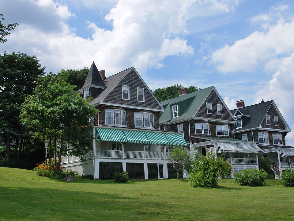 17 Conanicus Ave, Jamestown, RI 02835 Zillow