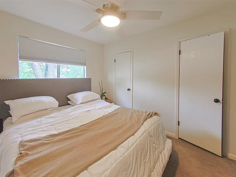 6908 Pondsdale Ln — Photo 16