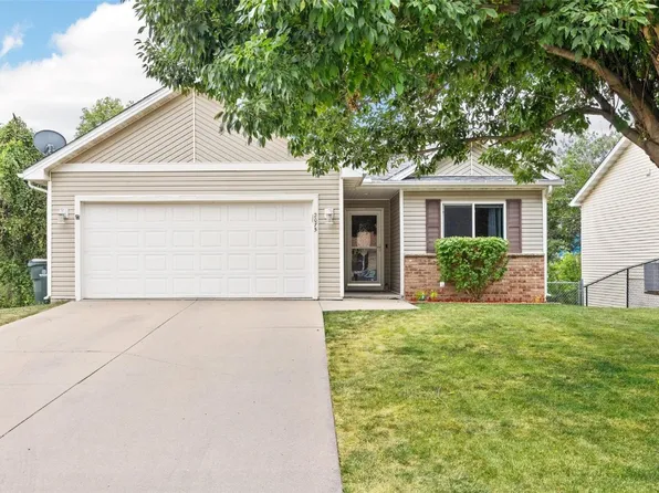 2075 High Dr SE, Cedar Rapids, IA 52403