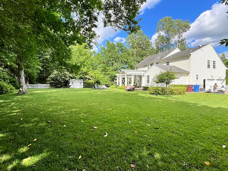 812 Bryson Arch — Photo 51
