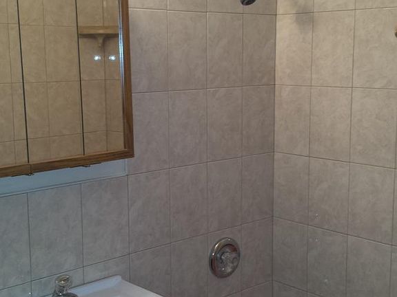 3rd image of 1035 Warner Ave APT 9