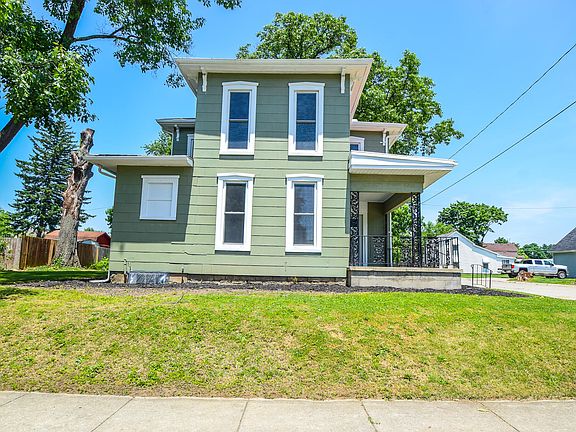 2nd image of 601 W Madison St