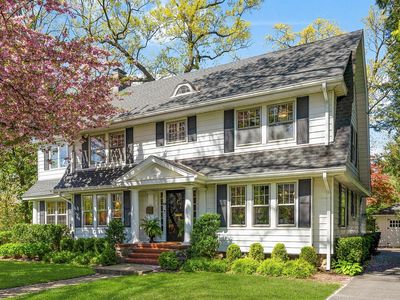 11 Benedict Place, Pelham, NY, 10803