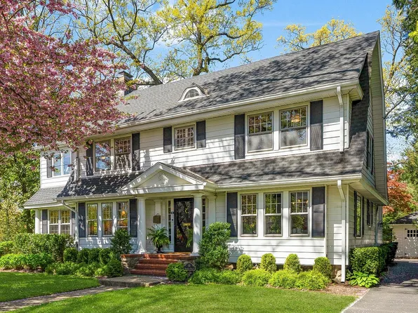 11 Benedict Place, Pelham, NY 10803