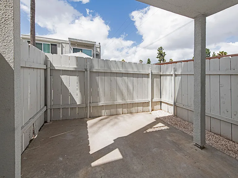 Parkside Apartments — Photo 24
