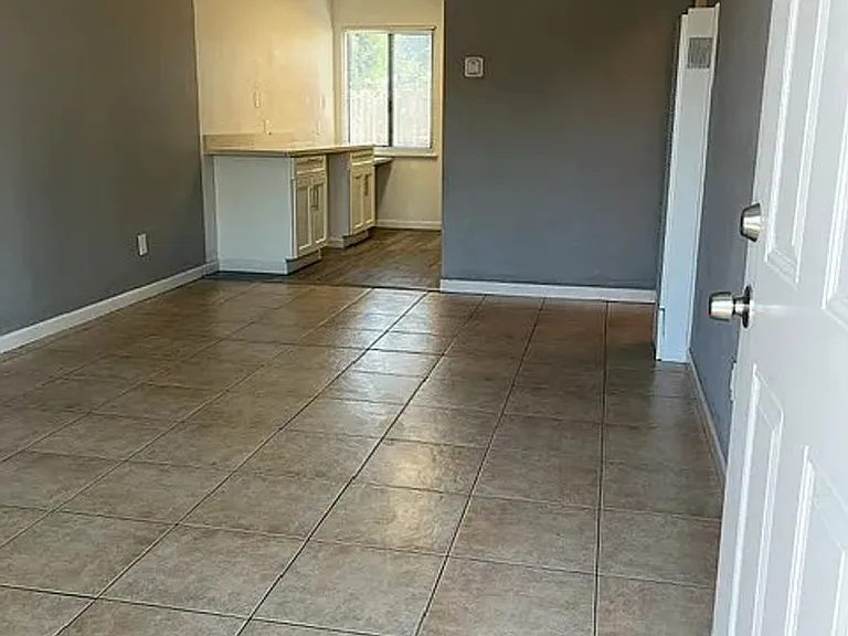3910 Pacheco Blvd #11 — Photo 5