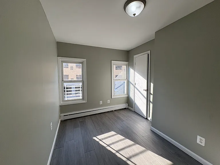 652 S 11th St #B — Photo 7