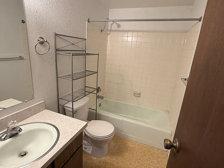 221 S Grant St #1-4 — Photo 2