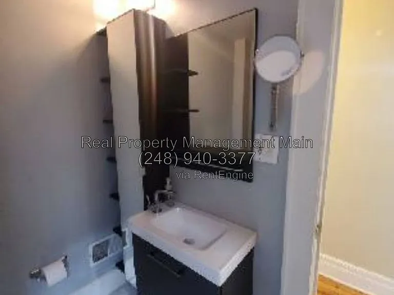 644 E Ferry St #2E — Photo 15