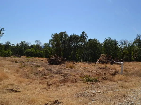 779 Harris Rd, Grants Pass, OR 97526