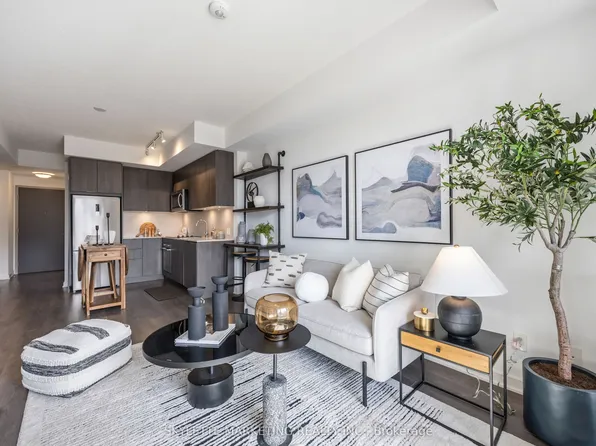 38 Forest Manor Rd #414, Toronto, ON M2J 0H4