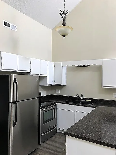 Golf Colony Unit 13e - Studio — Photo 2