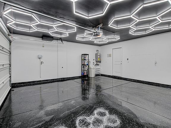5th image of 8029 Cavazzo Ave