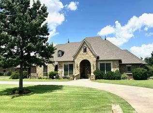6 Silver Meadow Ln, Enid, OK 73703