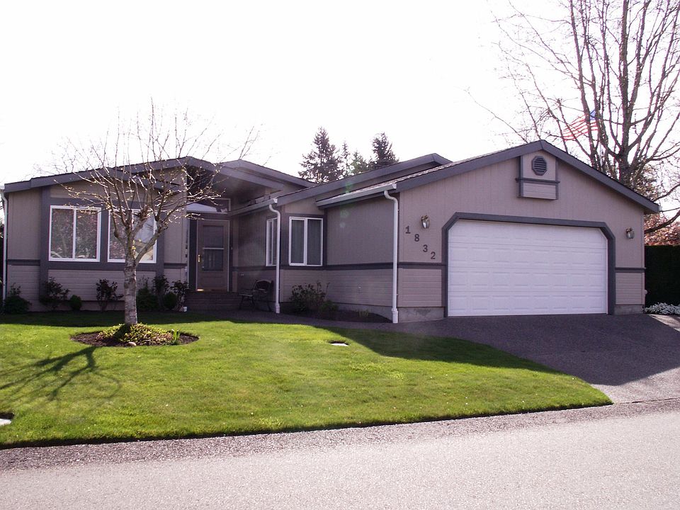 1st image of 1832 Hollyhock Ln SE