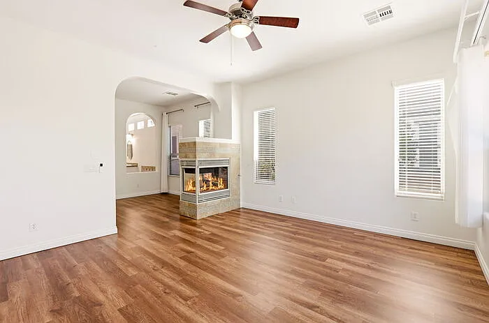 1589 E Vesper Trl — Photo 32