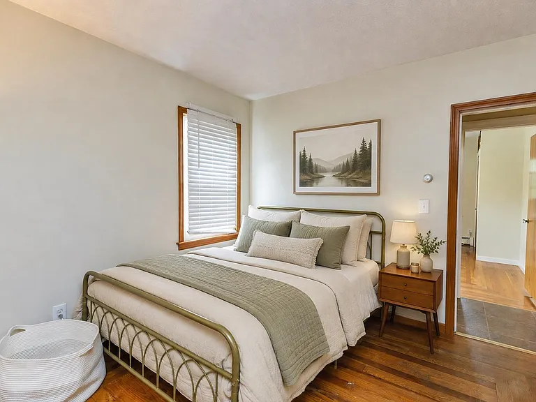 120 Chauncey Ave — Photo 12