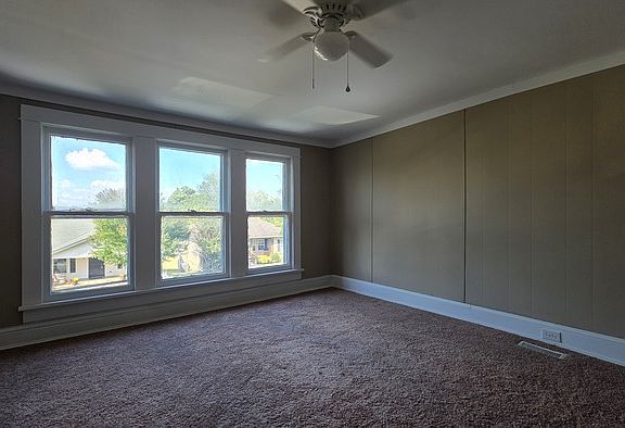5th image of 207 Hamilton St