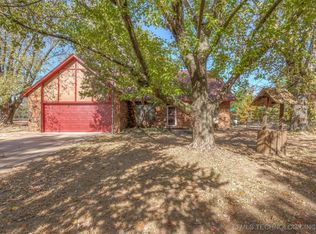 9630 Whipperwill Ln, Broken Arrow, OK 74014