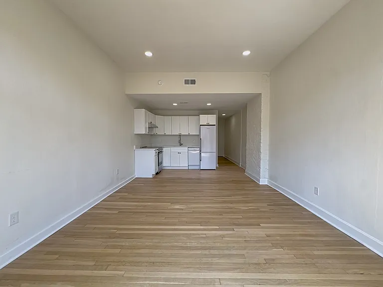 1936 Green St #2 — Photo 8