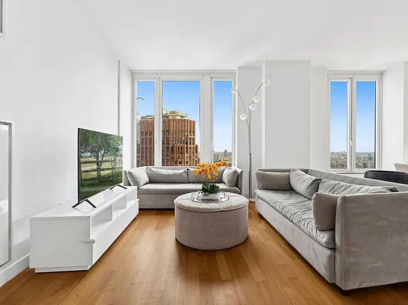 15 William St APT 38E, New York, NY 10005