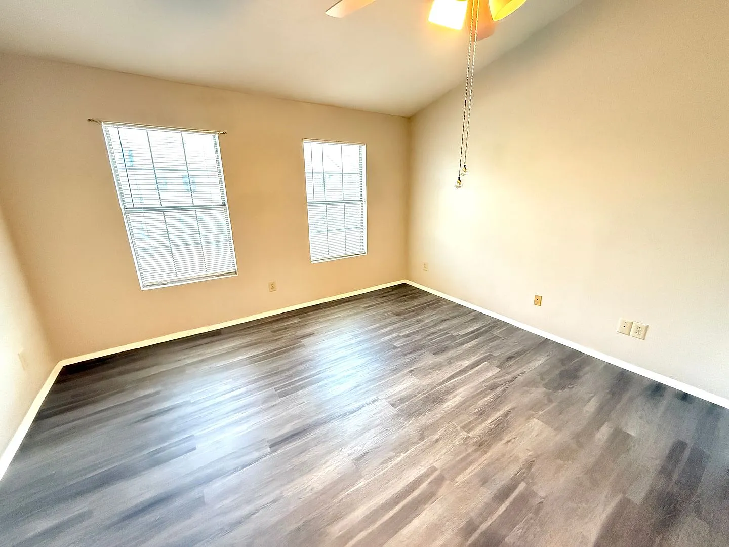 629 Carriagehouse Lane Unit#H6, Garland, Texas 75040 — Photo 2