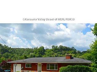 80 Rabbit Creek Ln, Clendenin, WV 25045