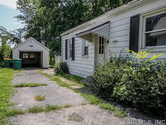3rd image of 808 W South St