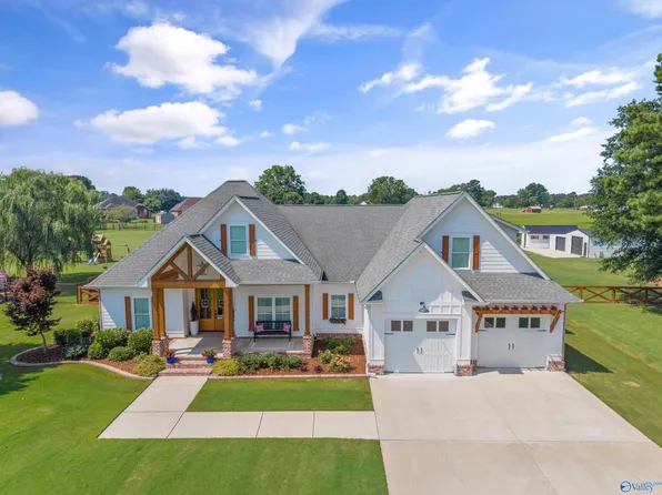 20373 Edgewood Rd, Athens, AL 35614