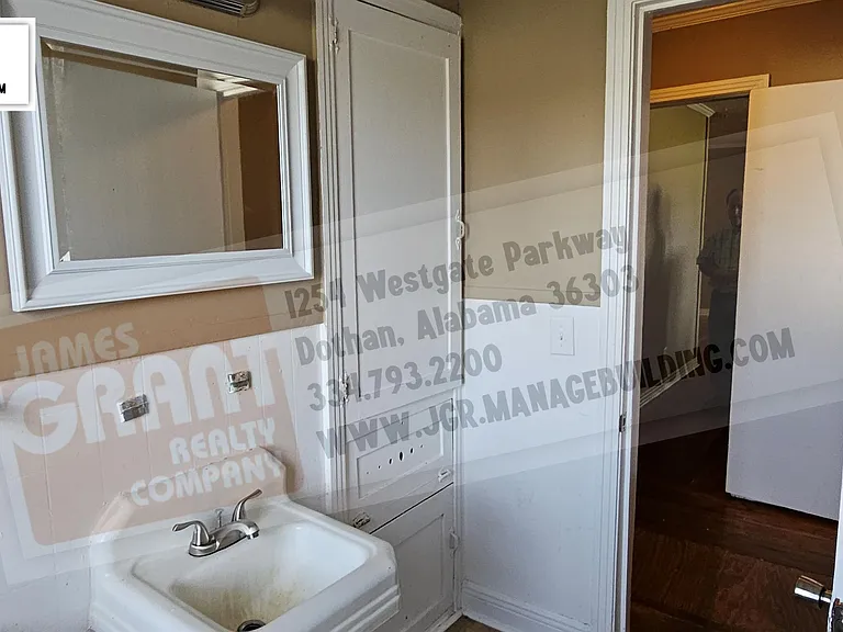 310 W Lafayette St — Photo 17