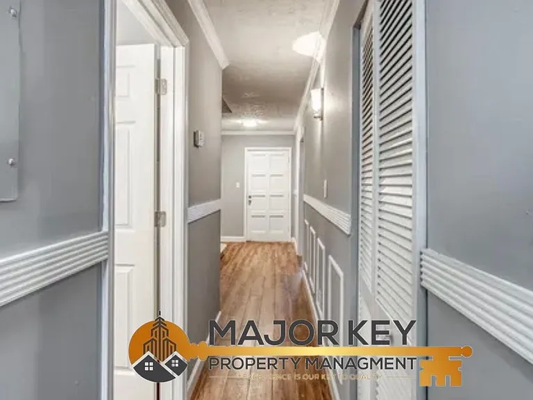 2340 Beaver Ruin Rd #50 — Photo 10