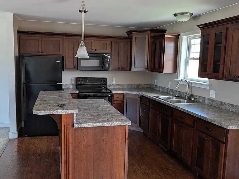 17 Victoria Ct — Photo 28