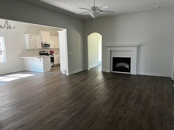 4th image of 7197 Hanford Drive