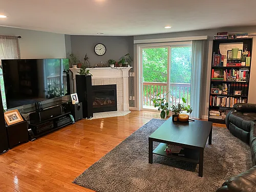 12 Beatrice Dr Photo 1