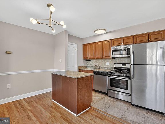 3rd image of 1200 S Arlington Rd #504