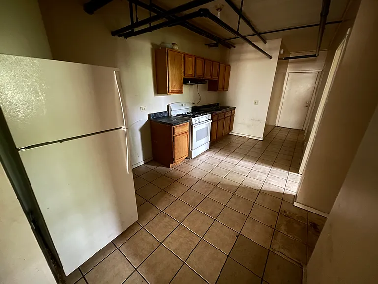 7931 S Manistee Ave #G — Photo 9