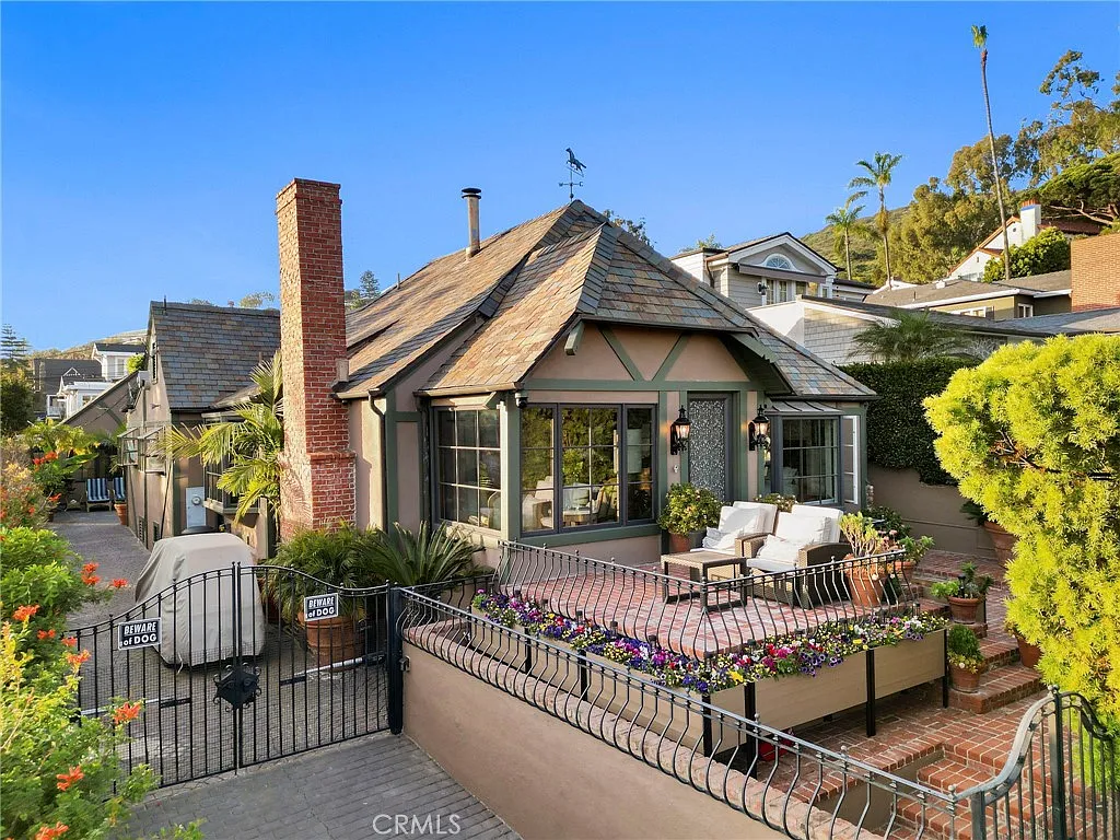 4 bed, 4.0 bath, 2840 sqft, $30,000 — Photo 1