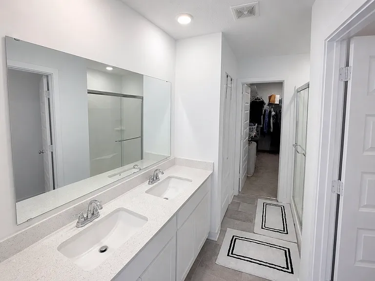 2137 Egbert Rd — Photo 32