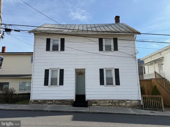65 S Main St, Franklin, WV 26807