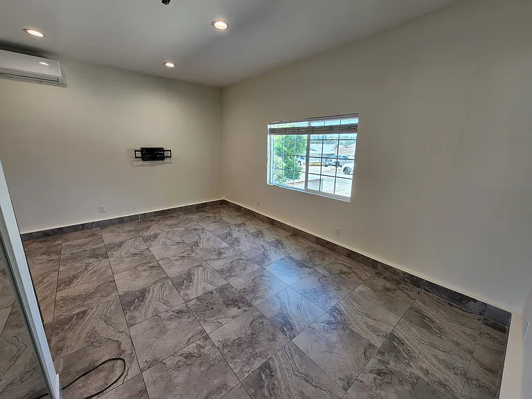 9852 Cabanas Ave — Photo 4