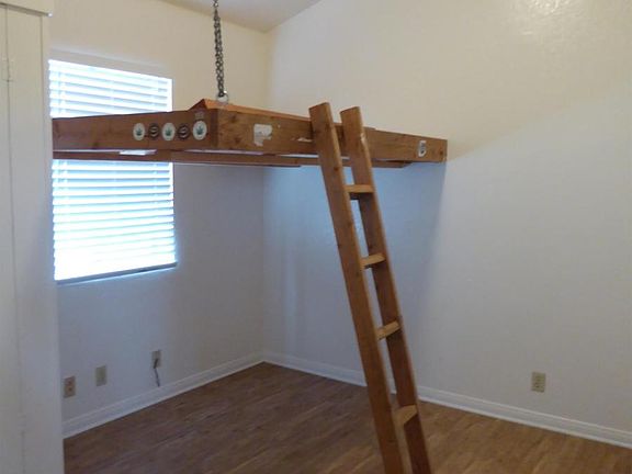 4th image of 6533 Del Playa Dr #6533DE