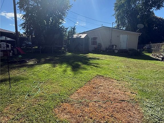 4th image of 541 Allen Ct