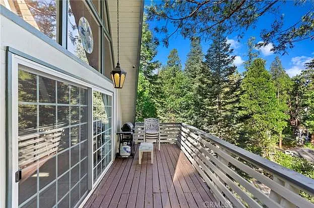 193 S John Muir Rd — Photo 2