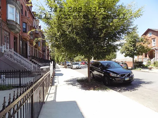 Rented by Blue Egg Realty Corp | media 28