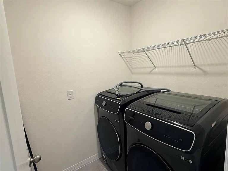 2916 Sunridge Loop — Photo 9
