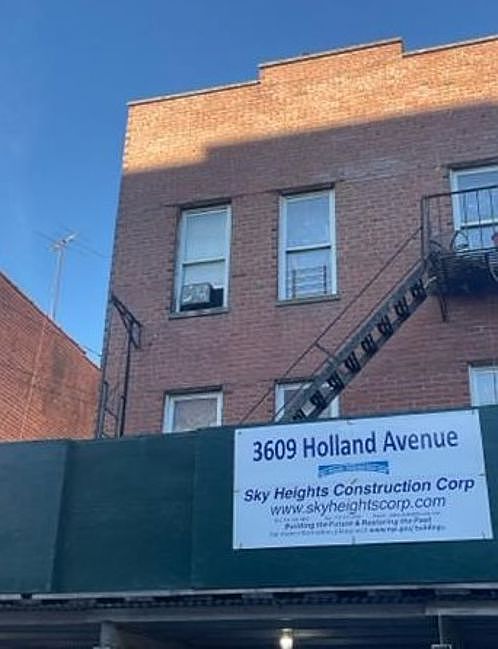2nd image of 3609 Holland Ave