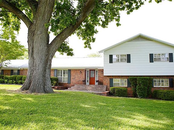 2nd image of 843 Gibson Hills Dr